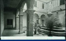 Santiago de Compostela (A Coruña). Colegio de Nuestra Señora de los Remedios "Huérfanas"