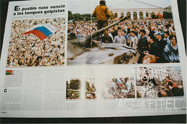 Reportaje en revista sobre el fracaso del golpe de Estado en Rusia